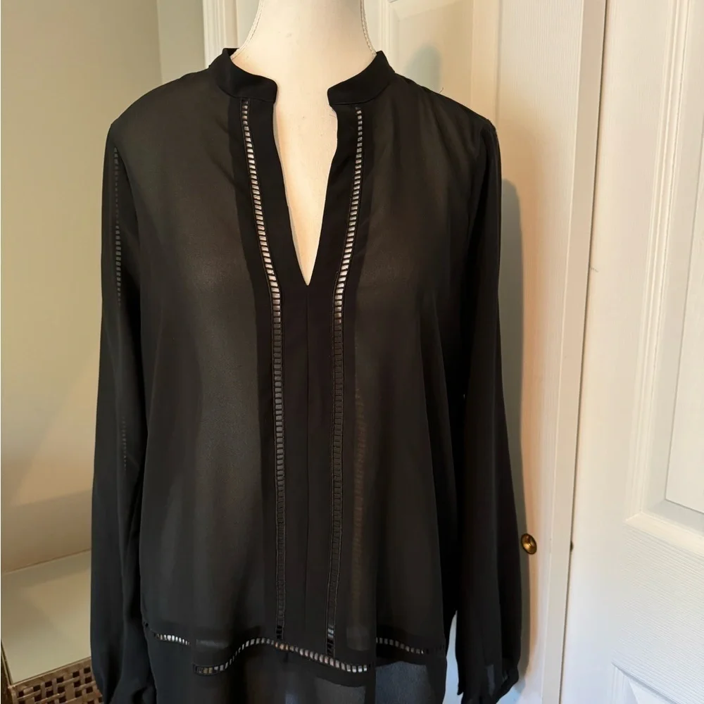 Michael‎ Kors Black Vneck pullover Tunic Sheer Blouse Eyelet Office Workwear M